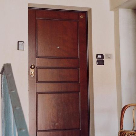 Historic Center Charming Apartment Free Wi-Fi Savigliano Kültér fotó