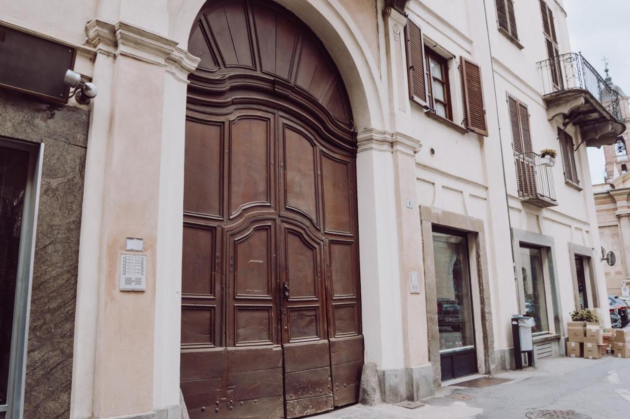 Historic Center Charming Apartment Free Wi-Fi Savigliano Kültér fotó